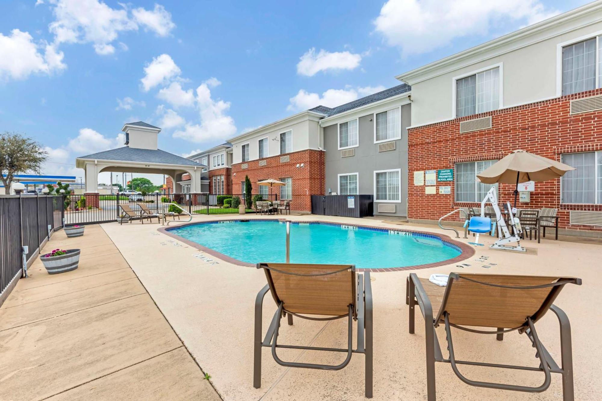 Best Western Fort Worth Inn And Suites Extérieur photo