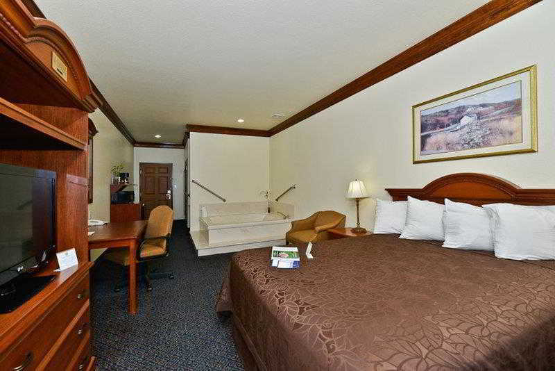 Best Western Fort Worth Inn And Suites Extérieur photo
